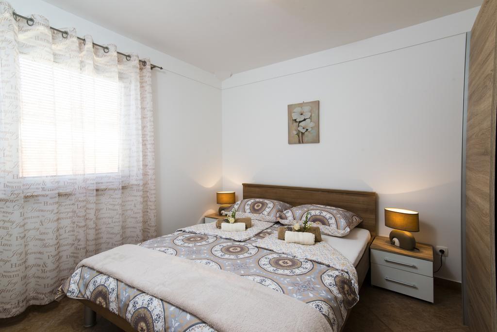 Apartments Villa Nona Umag Zewnętrze zdjęcie